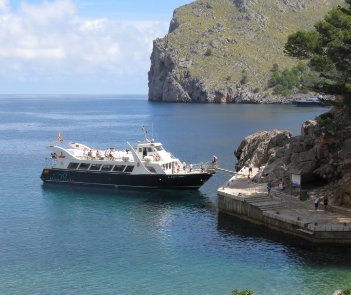 Mallorca island tour, train, tram and boat